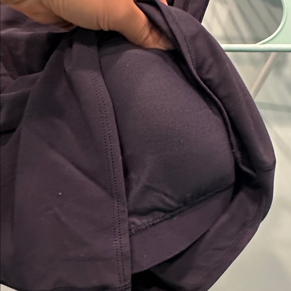 Athleta Navy Sleeveless Crop Top - Picture 2 of 4